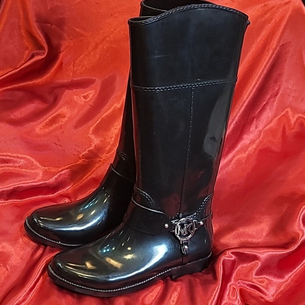 MICHAEL KORS sz 8 Fulton Riding Style Harness Rain Boots Rubber MK logo …